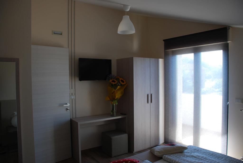 B&B Raffaello A Mare Montesilvano Marina Buitenkant foto